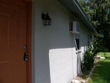 Main picture of 604 N Vermont St