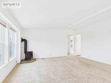 Main picture of 6090 Crestline Dr