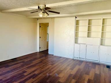 Main picture of 2104 Pirtle St