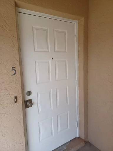 Main picture of 913 Gleason Pkwy