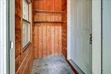 Main picture of 6312 Bettys Ln