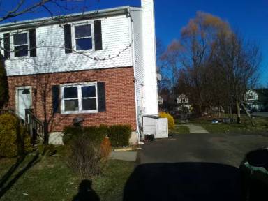 Main picture of 42 Slinn Ave