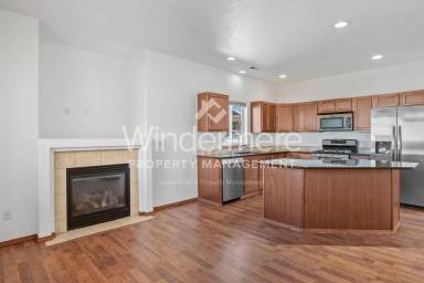 Main picture of 4526 N Locust Ct