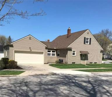 Main picture of 2250 Halcyon Rd