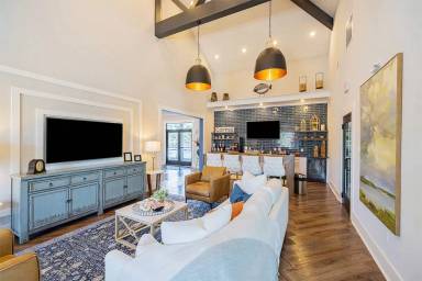 Main picture of Atlantic Breeze Apartments