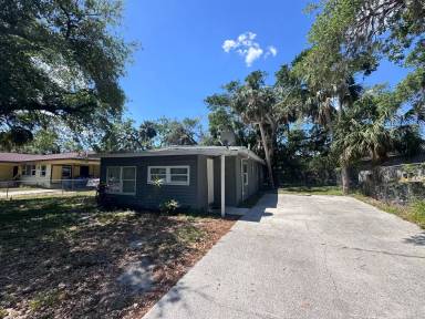 Main picture of 2309 Leon Ave