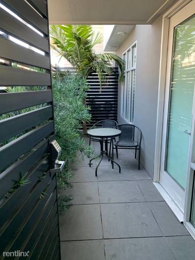 Main picture of 606 Capp St