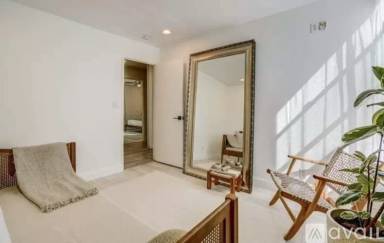 Main picture of 2890 Treat Blvd
