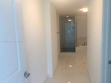 Main picture of Parque Towers Condo