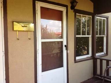 Main picture of 516 W 4th St