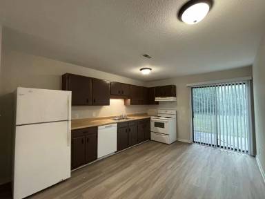 Main picture of 1309 Ireland Dr