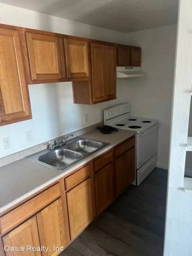 Main picture of 3712 Royal Crest St