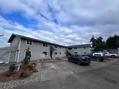 Main picture of 751 Elm Ave