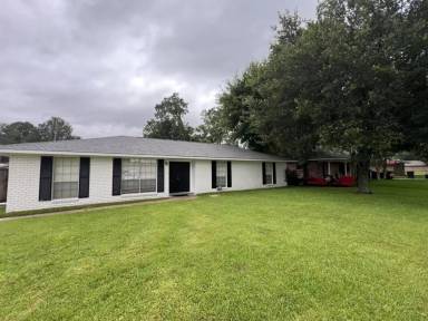 Main picture of 464 Wilton Dr