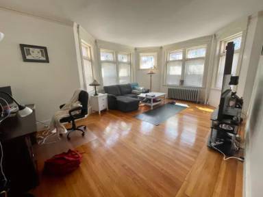 Main picture of 25 Parkman St