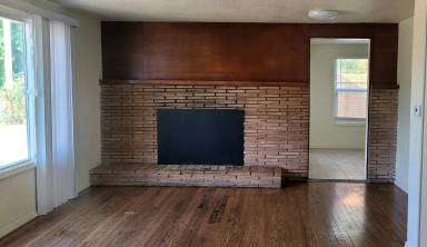 Main picture of 335 NE Cummins St