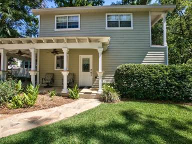 Main picture of 1523 Grape St