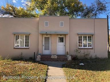 Main picture of 701 Ohio St N