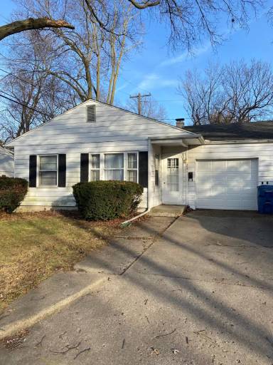 Main picture of 304 1/2 Kelly Ct