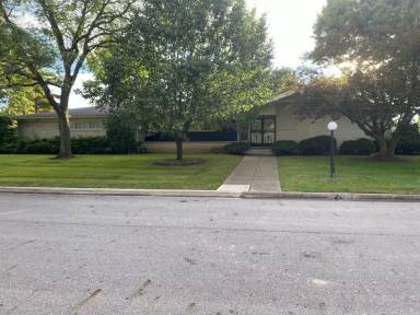 Main picture of 1633 S Roosevelt Ave