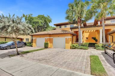 Main picture of 8018 NW 128th Ln