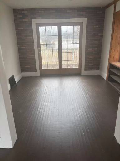 Main picture of 854 Lovers Ln