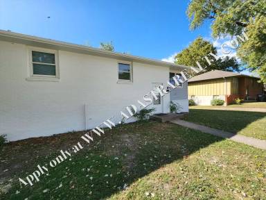 Main picture of 3012 N 155th Ter