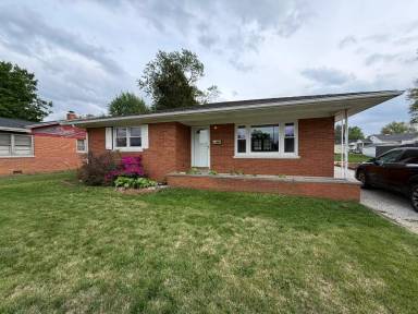 Main picture of 2201 E Eichel Ave