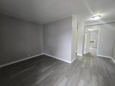 Main picture of 1703 W Reynolds St