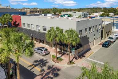 Main picture of 206 W Main St