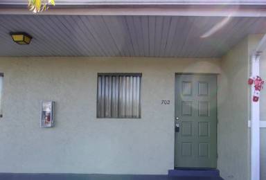 Main picture of Lakeshore Condominiums
