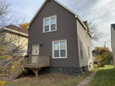 Main picture of 1020 Hammond Ave