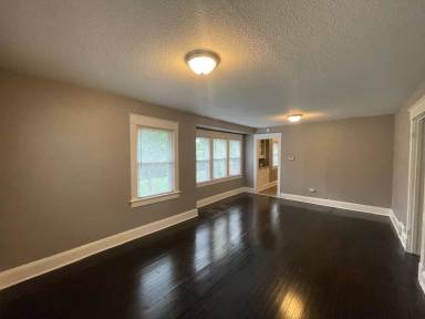 Main picture of 8226 Flora Ave