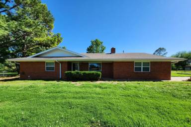 Main picture of 317 Winchester Ave
