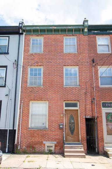 Main picture of 2725 Salmon St