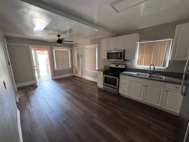 Main picture of 633 Linden Ave