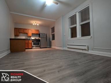 Main picture of 5900 Kenmore Apartments