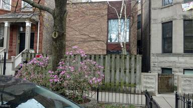 Main picture of 1043 W Oakdale Ave
