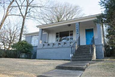 Main picture of 4409 N Lookout St