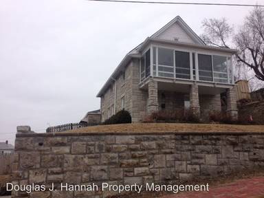 Main picture of 415 Barnett Ave