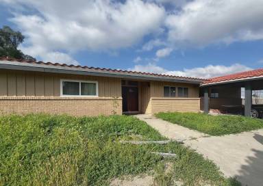 Main picture of 2020 Euclid Ave