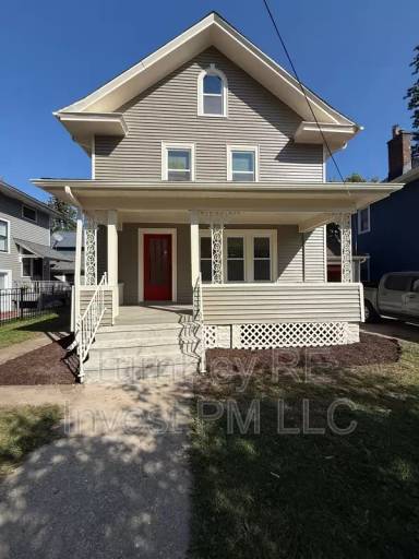 Main picture of 19 N May St