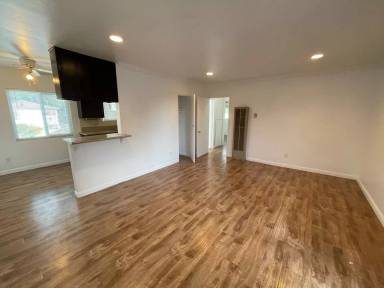 Main picture of 7033 Fulton Ave