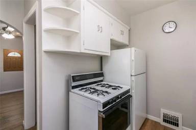 Main picture of 622 20th St NE