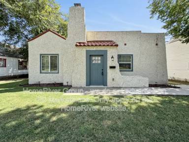 Main picture of 115 S Knoxville Ave