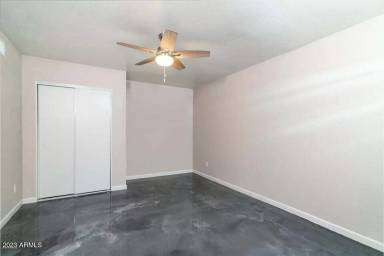 Main picture of 521 W Pebble Beach Dr