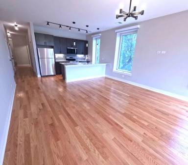 Main picture of 2100 W 18th Pl