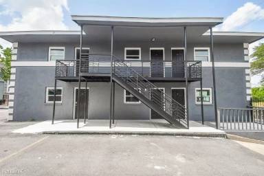 Main picture of 6210 Del Rio St