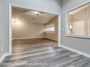 Main picture of 7813 S Douglas Ave