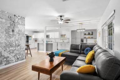 Main picture of 2207 N 28th Pl